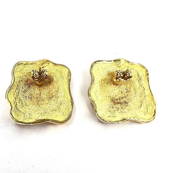 Vintage Gold Tone Metal Wavy Square Stud Post Earrings Ruby Red Acrylic Gem 90s - Picture 2 of 3